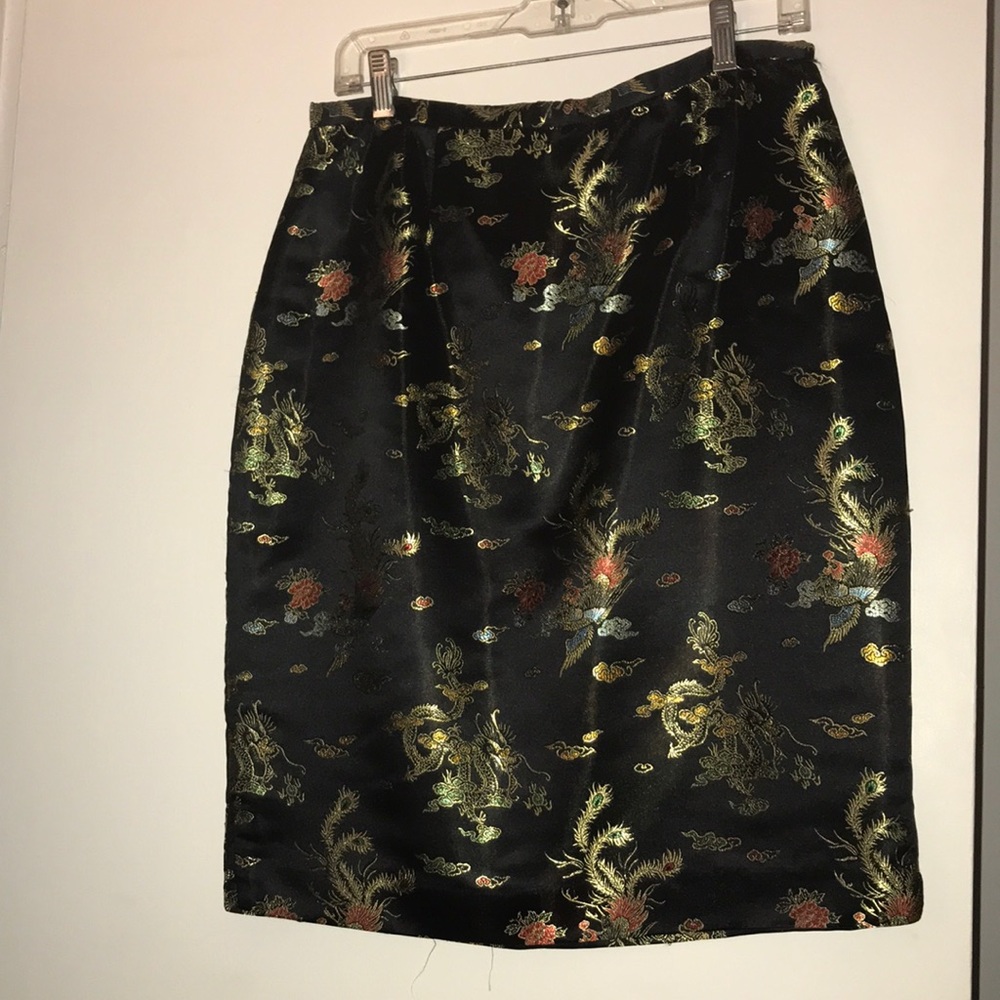 Asian polyester black skirt